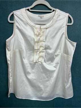 EUC Talbots 1X Cream Satin Sleeveless Button-Front Top